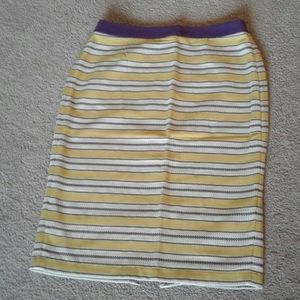 Boden fully lined yellow  pencil skirt.